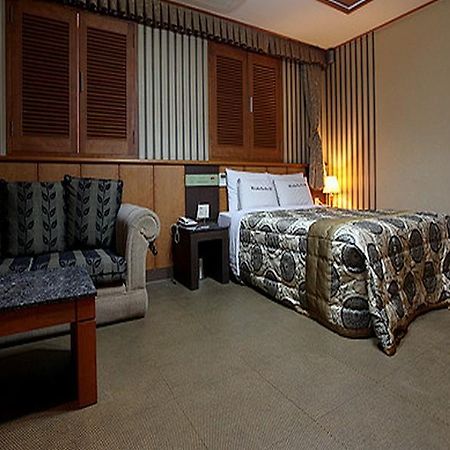 Rampart Hotel Suwon Ngoại thất bức ảnh